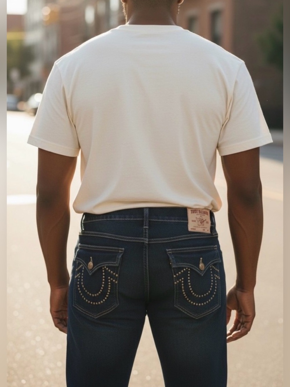 True Religion Jeans Men’s Geno Relaxed Slim-Men's Classic Straight Blue-32x30